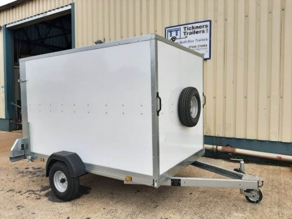 NEW TICKNERS GP756 BOX TRAILER WITH 2 REAR OPENING DOORS, IN WHITE From £3050 - Image 17