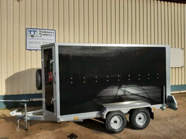 NEW TICKNERS GT RANGE OF TWIN AXLE UNBRAKED 750kg BOX TRAILERS WITH 2 REAR DOORS IN WHITE From £2920 - Image 13