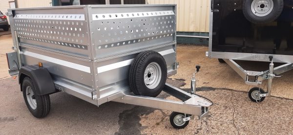 NEW TICKNERS VERSA 8X5 SINGLE OR TWIN AXLE 750KG WITH DROP DOWN TAILGATE FROM £1470 - Image 2