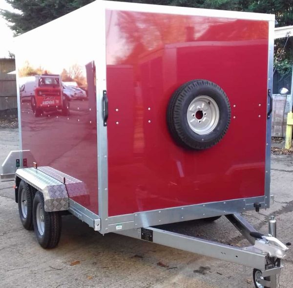 NEW TICKNERS GT RANGE OF TWIN AXLE UNBRAKED 750kg BOX TRAILERS WITH 2 REAR DOORS IN WHITE From £2920 - Image 6